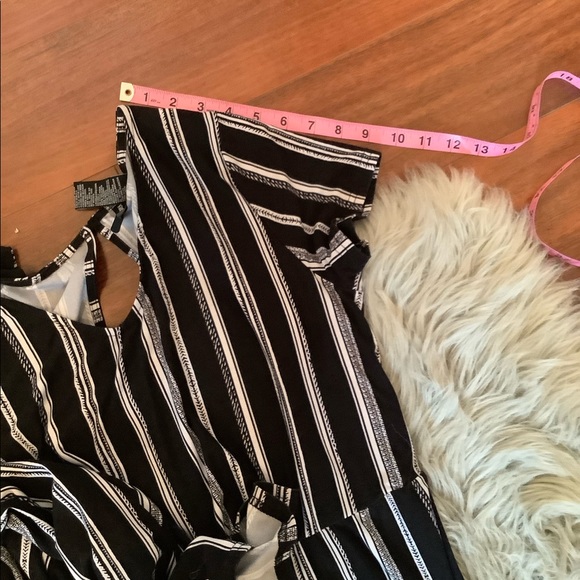 Jumpsuit - Picture 7 of 8